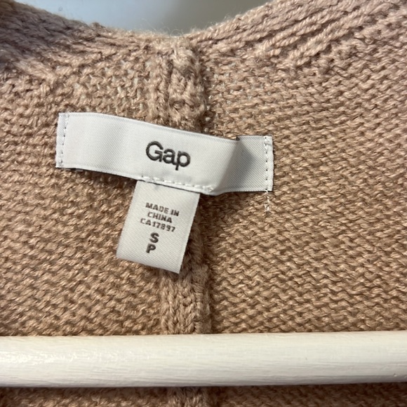 Women’s SMALL Gap sweater - Picture 2 of 2
